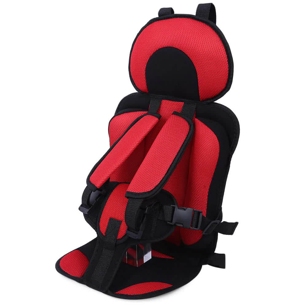 Moderne kinder autostoel met vijfpuntsgordel en ademende stof, ideaal voor comfort en veiligheid tijdens reizen.