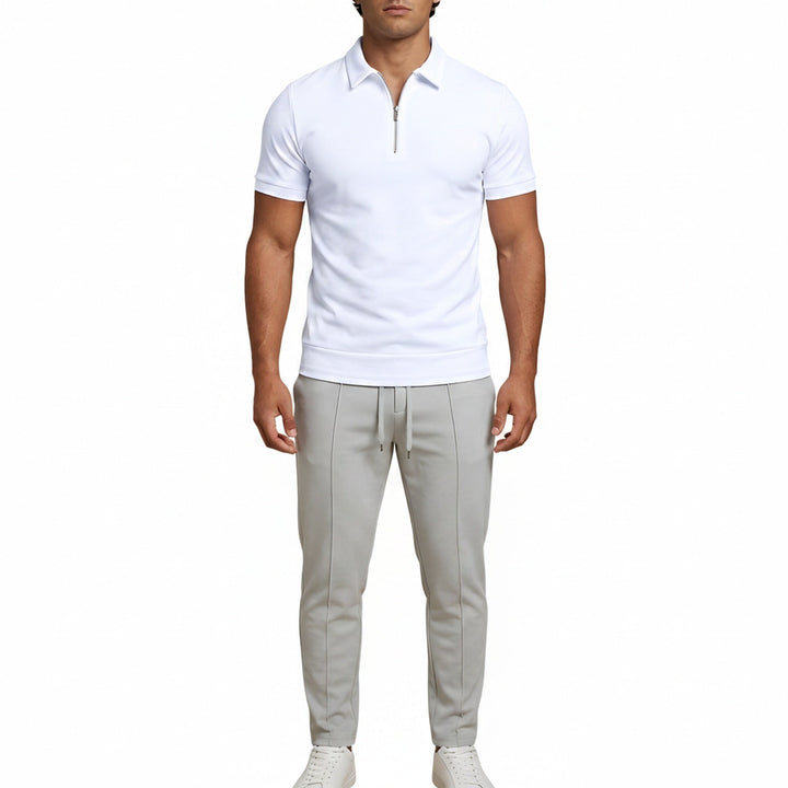 Modieuze heren slim fit polo met korte mouw en trendy ritskraag, perfect voor casual zomerstijl.