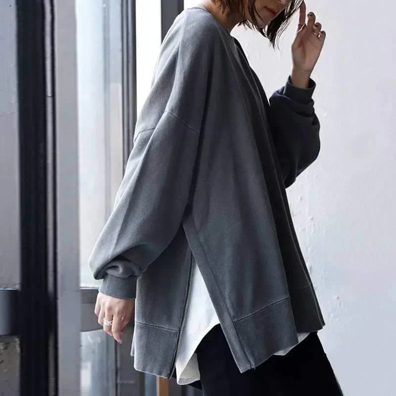 Modieuze oversized damestrui Sylvette, comfortabel lang silhouet. Ideaal voor herfst en wintermode.