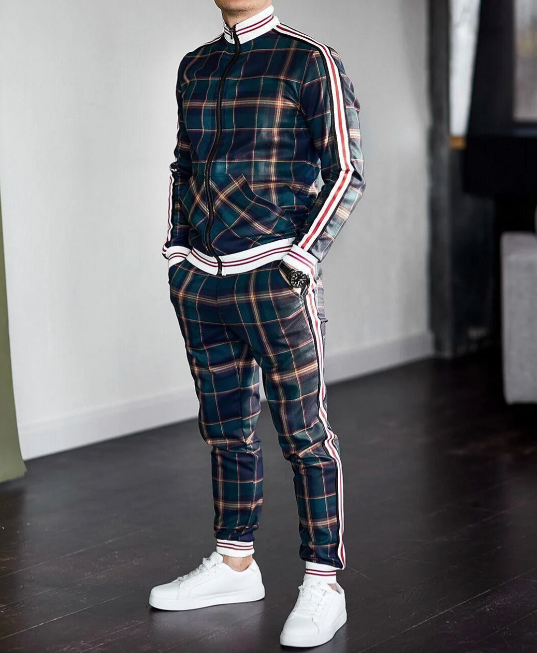 Nael heren trainings- & casual set met opstaande kraag. Comfortabele en stijlvolle loungewear herfstoutfit.