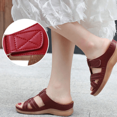 "Orthopedische damessandalen in bohemien stijl, anti-slip zool, duurzaam PU materiaal, zijaanzicht, elegant en comfortabel."