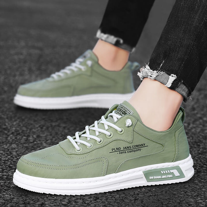 "Orthopedische heren sneakers met ademend grijs design en antislip rubberen zolen voor stijlvol comfort en ondersteuning."