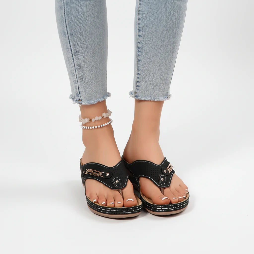 Trendy dames sandalen voor de zomer, ideaal voor strand en dagelijks comfort, met orthopedische ondersteuning.