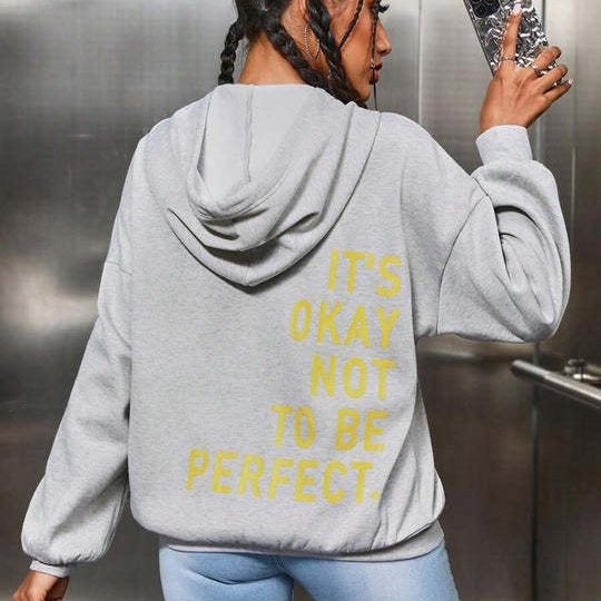Oversized dames hoodie in lichtblauw, comfortabele en modieuze pasvorm, ideaal voor casual dagelijks gebruik. Vrouwelijke sti