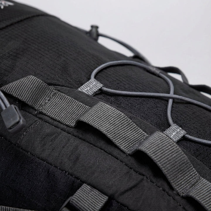 Unisex Packnova rugzak voor reizen, wandelen en dagtochten. Ergonomisch ontwerp voor comfortabel dragen.