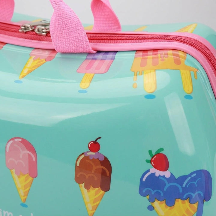 Comfortabele RidePop kinderreiskoffer met zitje, duurzame hardshell, ideaal voor speelgoed en ontspannen reizen.