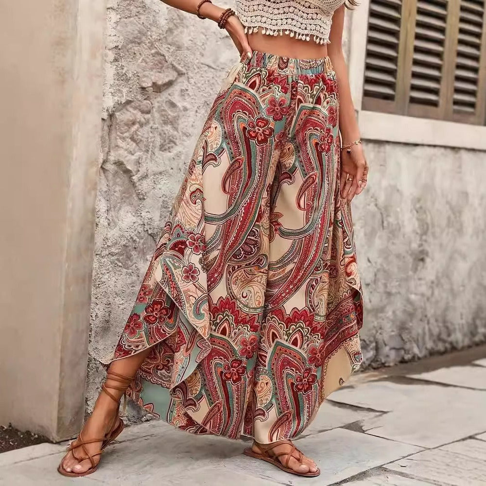 Comfortabele zomerbroek voor dames met stijlvolle bohemian print en wijde pijpen; ideaal voor modebewuste vrouwen.