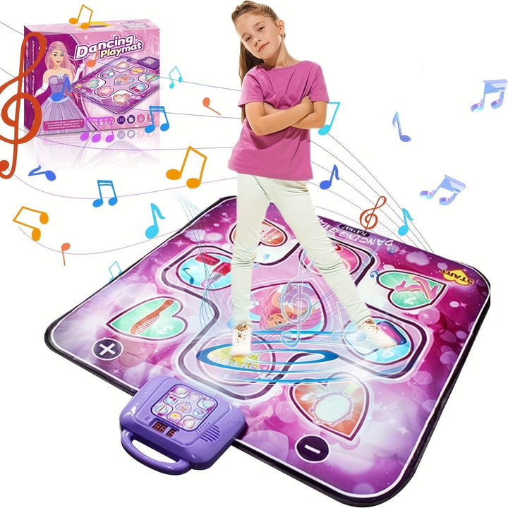 Kind geniet van dansen op de roze dansmat; interactief speelgoed dat ritmisch spel en fysieke activiteit stimuleert.