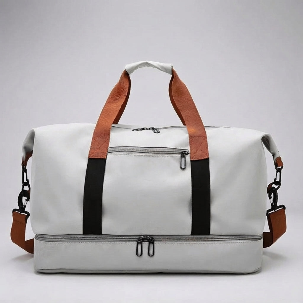 Veelzijdige weekendtas of gymtas, unisex model. Ruim interieur en apart compartiment voor schoenen.