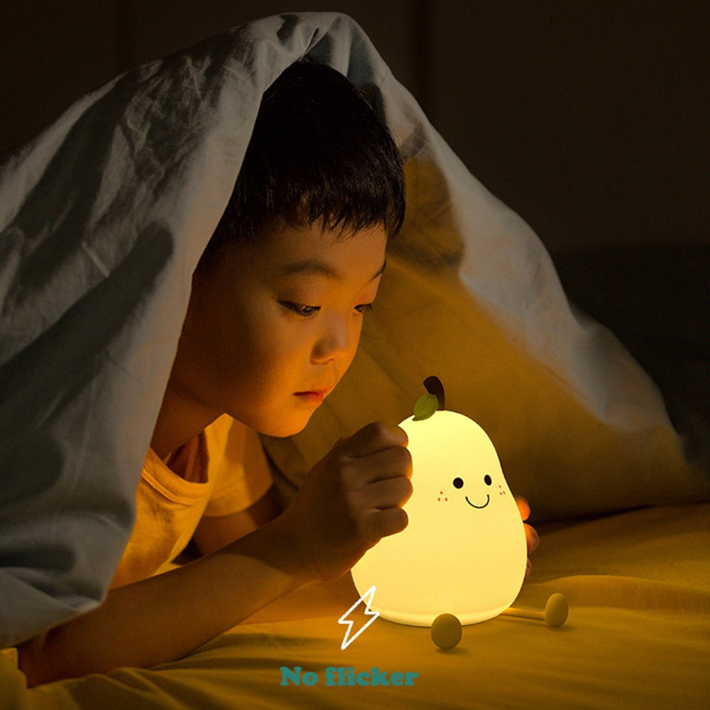 "Schattig siliconen nachtlampje in peervorm, dimbaar en sfeervol, perfect voor kinderkamers en nachtelijke veiligheid."