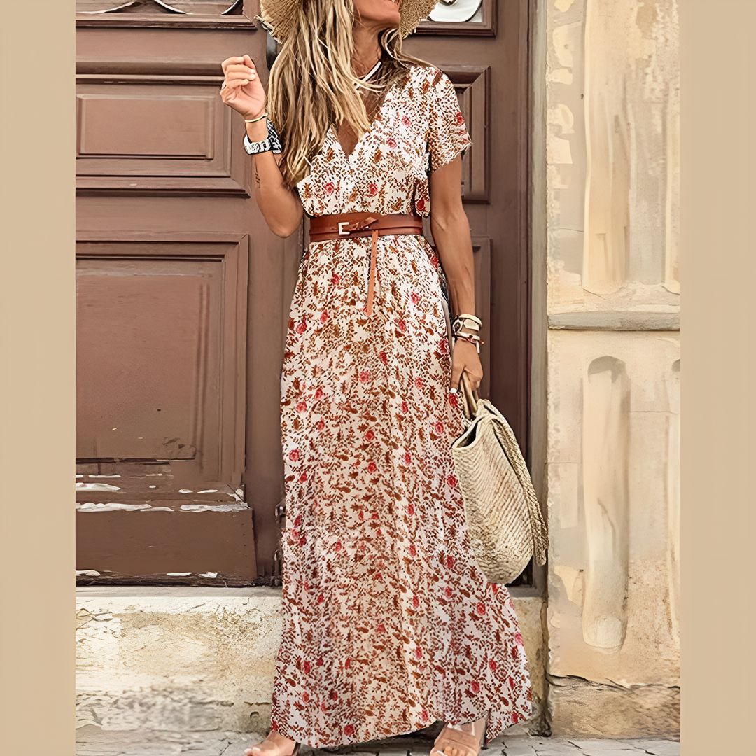 "Sophie bohemian vintage jurk, kleurrijke eclectische print, hoge split, vloeiend silhouet, damesjurk, zomerstijl, zonder mer
