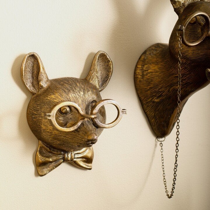 Unieke handgeschilderde dierenkop voor aan de muur. Speelse interieur kunst van WallCritters.