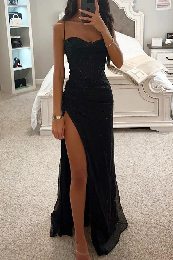 Elegante mini glitterjurk voor dames, getailleerde pasvorm, ideaal als cocktailjurk of feestjurk.