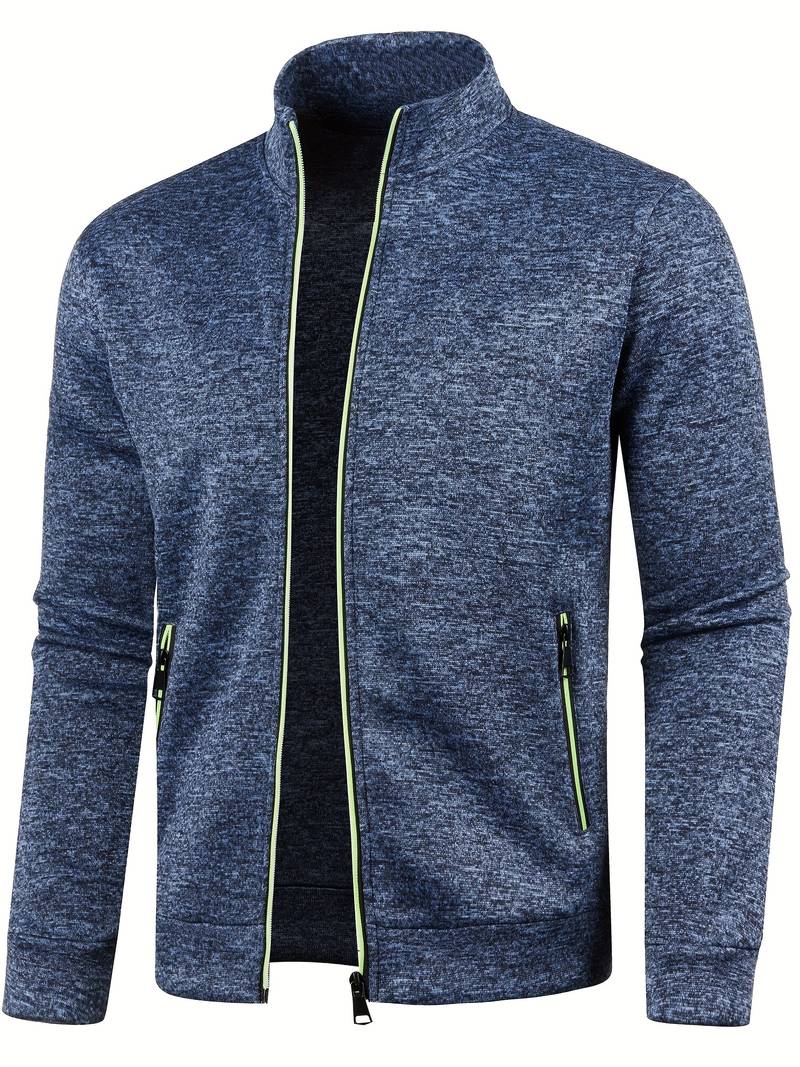 "Stijlvol handmade heren vest, elegant design met verborgen ritszakken en luxe zachte stof, perfect voor elke moderne man."