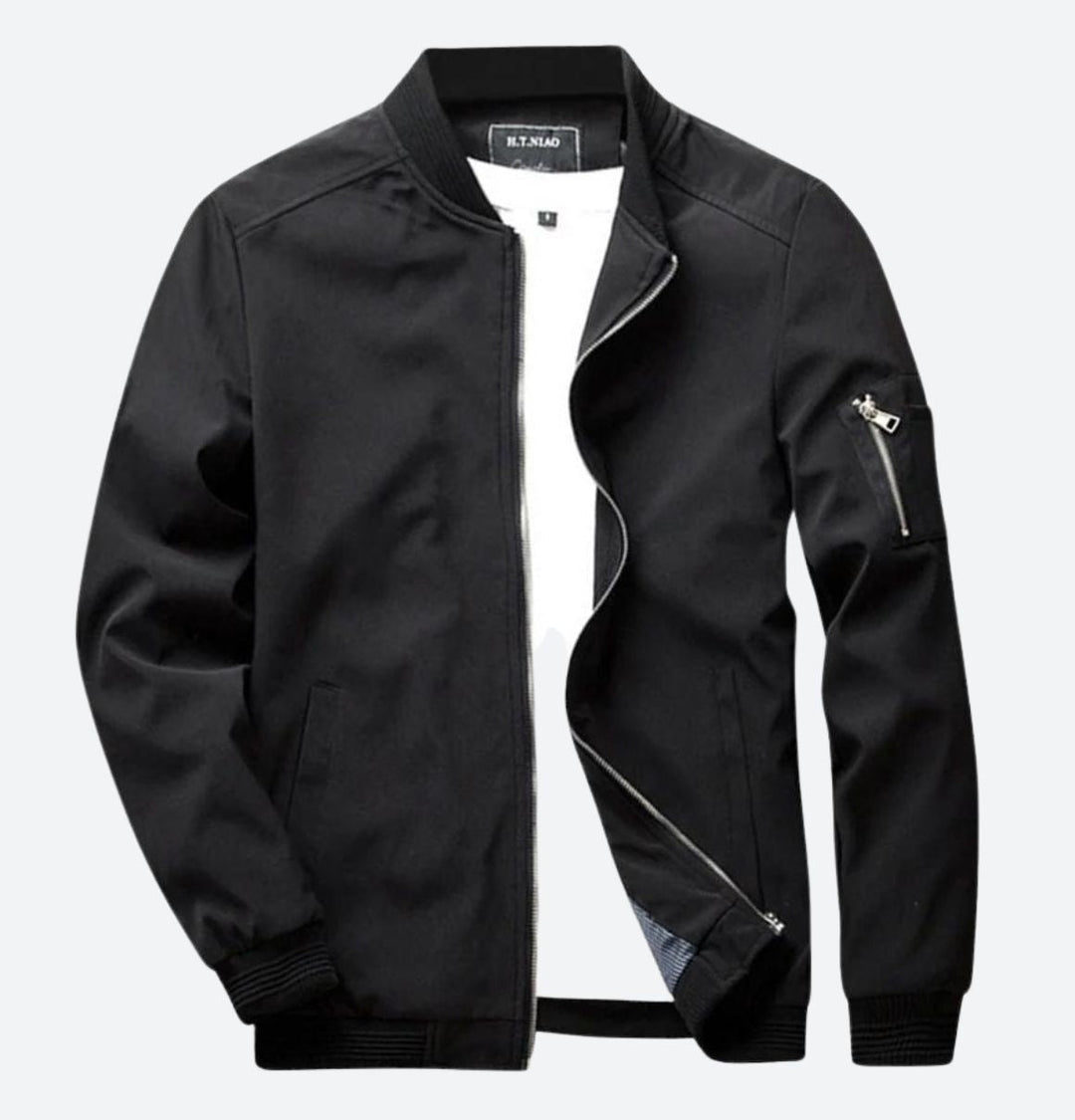 Comfortabel heren bomberjack, trendy mode jas. Perfect als zomerjas voor de modebewuste man.