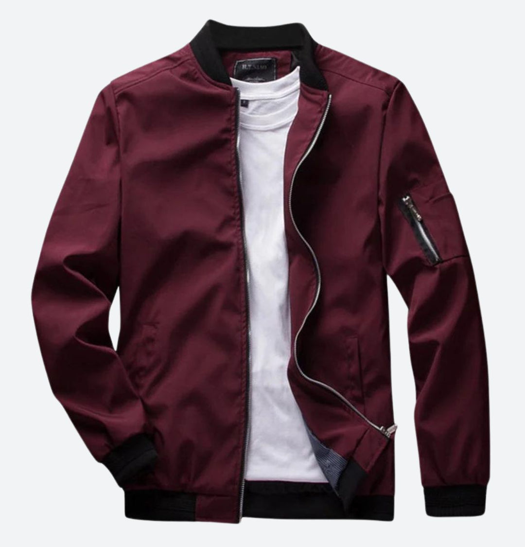 Trendy heren bomberjas, perfect voor casual lente- en zomeroutfits. Essentiële mode bovenkleding.