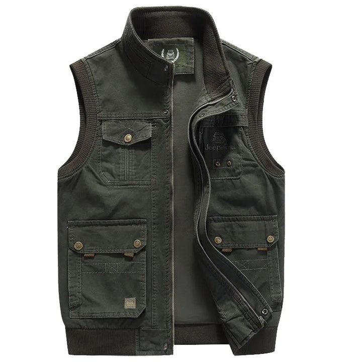 Stijlvol vintage gilet voor heren met klassiek design en meerdere zakken, perfect voor diverse outfits.