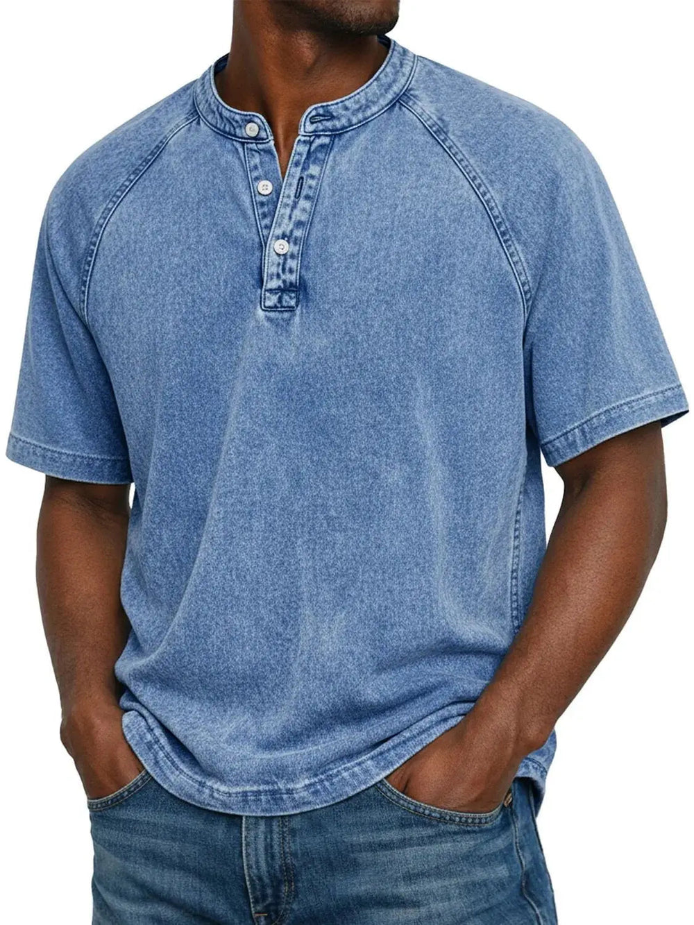 Comfortabel Henley herenshirt in vintage stijl. Relaxte pasvorm met korte mouwen voor dagelijks gebruik.