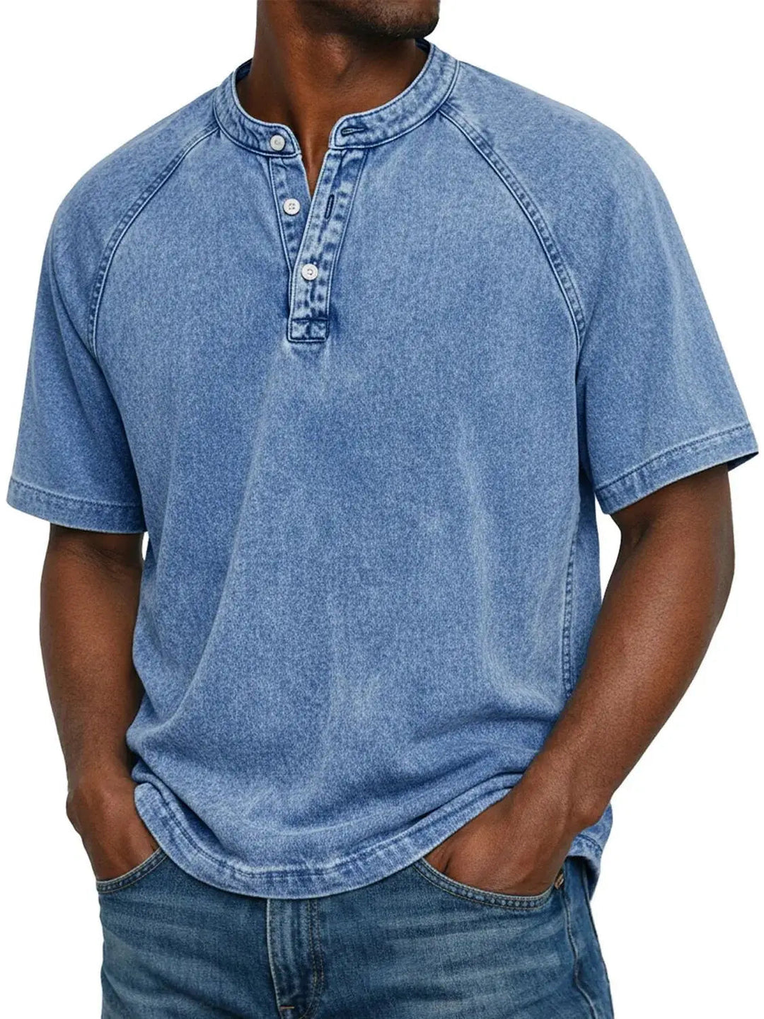 Comfortabel Henley herenshirt in vintage stijl. Relaxte pasvorm met korte mouwen voor dagelijks gebruik.