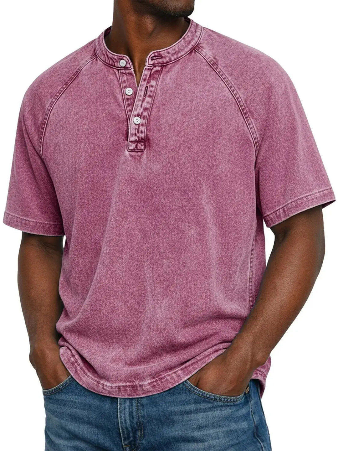 Chique vintage herenshirt met korte mouwen. Knoopsluiting en comfortabele snit voor een stijlvolle gelegenheid.