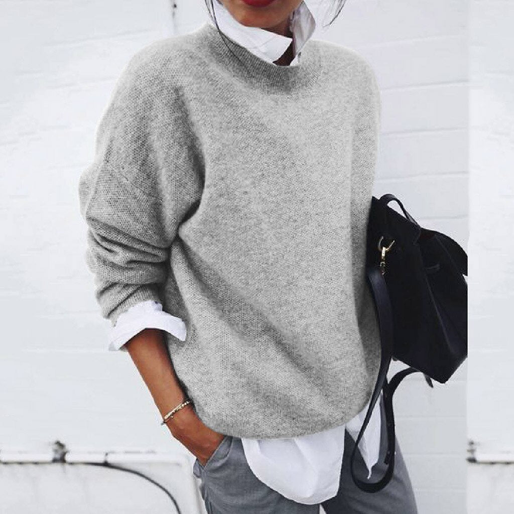 Modieuze dames pullover met tijdloze pasvorm. Comfortabele trui, elegant voor damesmode in elk seizoen.