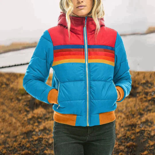 Comfortabele pluche dames winterjas, warm en modieus, perfect voor een trendy winter outfit.