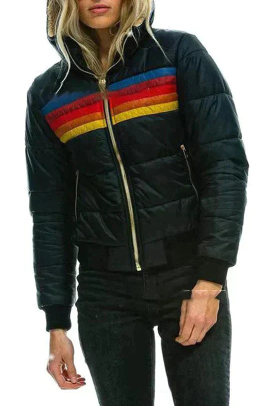 Warme dames pluche jas met capuchon, heerlijk zacht en comfortabel voor een behaaglijke winter.