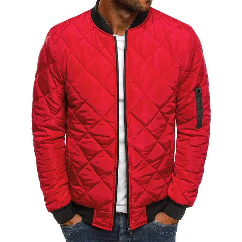 Marineblauwe gewatteerde bomberjas voor heren, een tijdloze en comfortabele bovenkleding.