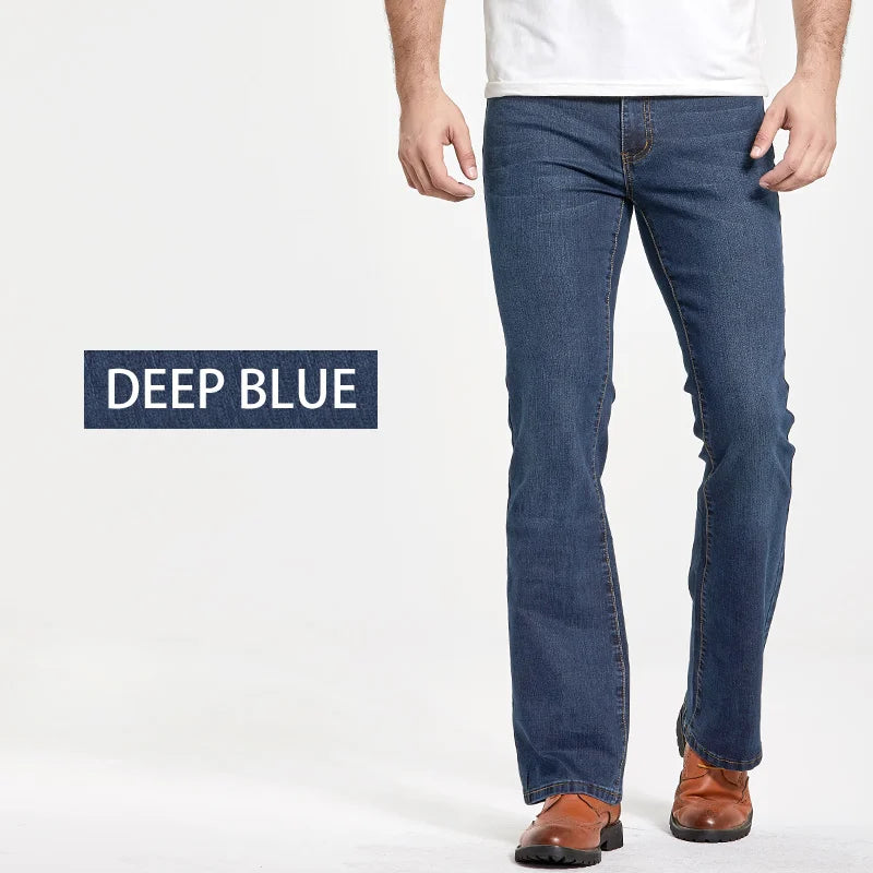 Blauwe heren bootcut jeans met slim fit, ideaal voor comfort en stijl. Casual spijkerbroek.