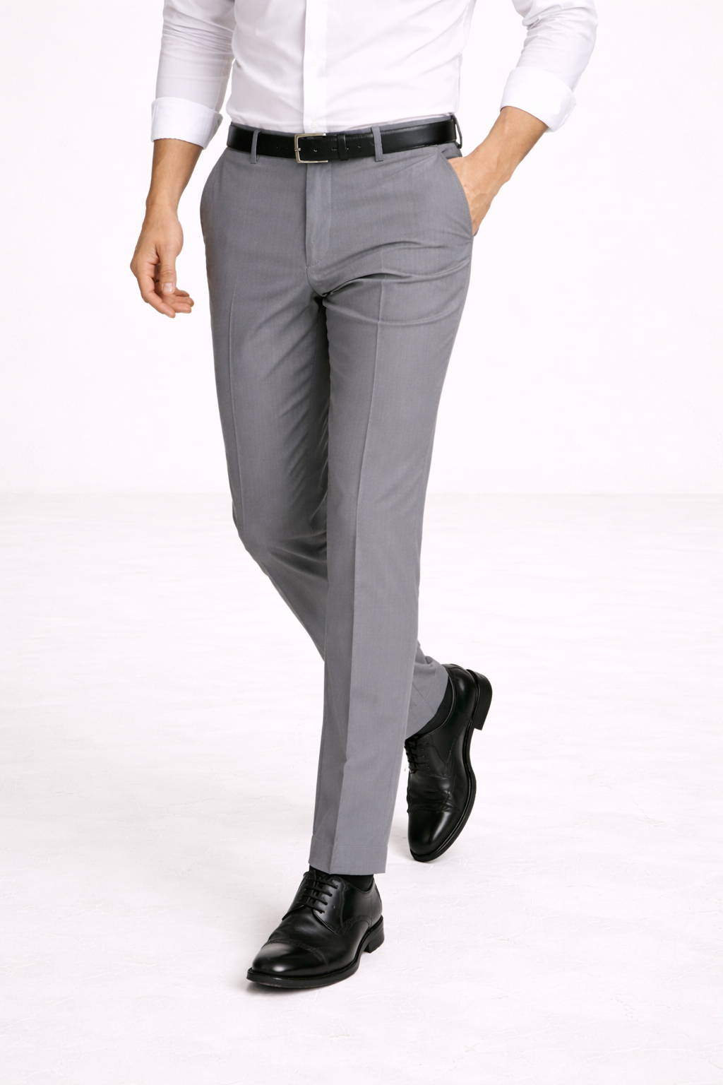 Comfortabele heren chino broek, rechte pijp, veelzijdig voor casual en stijlvolle outfits, moderne herenmode.