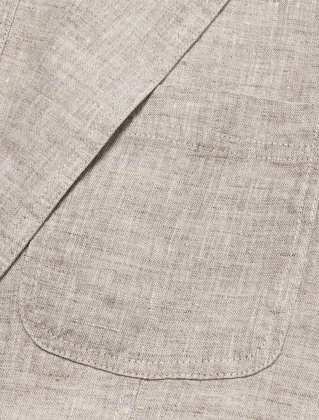 "Stijlvolle heren linnen blazer in beige, luchtig en ademend, perfect voor warme zomerdagen en vele gelegenheden."