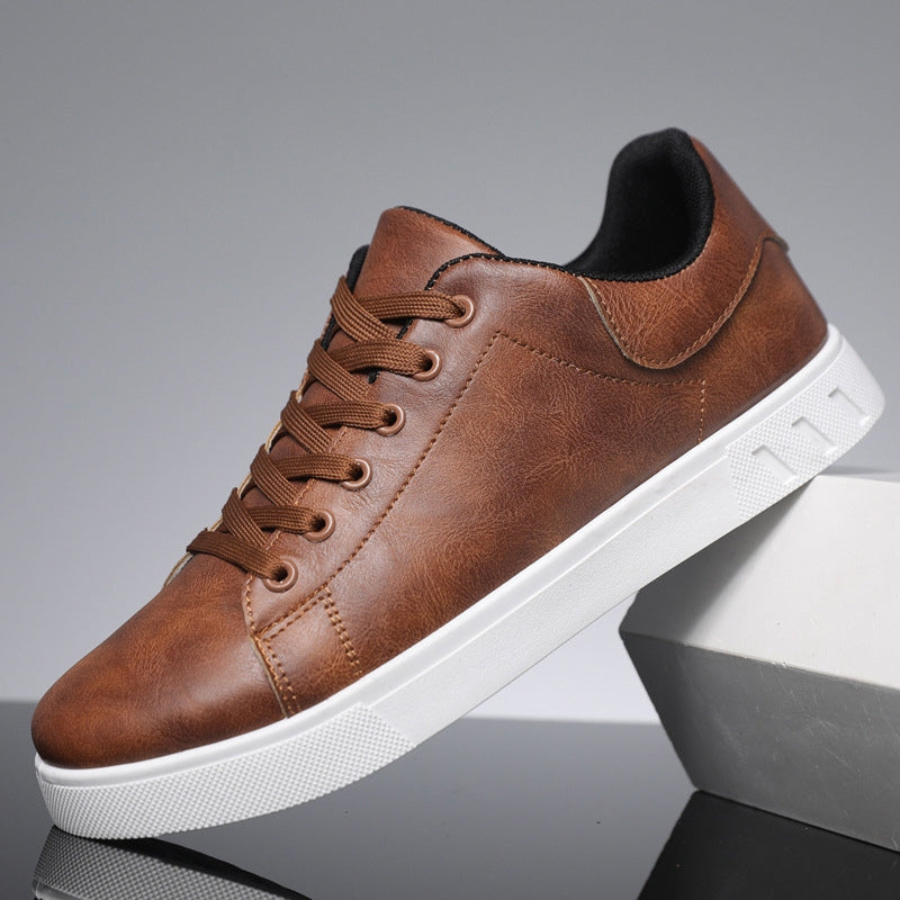 Veelzijdige heren casual schoenen, comfortabel voor dagelijks gebruik of business casual gelegenheden.