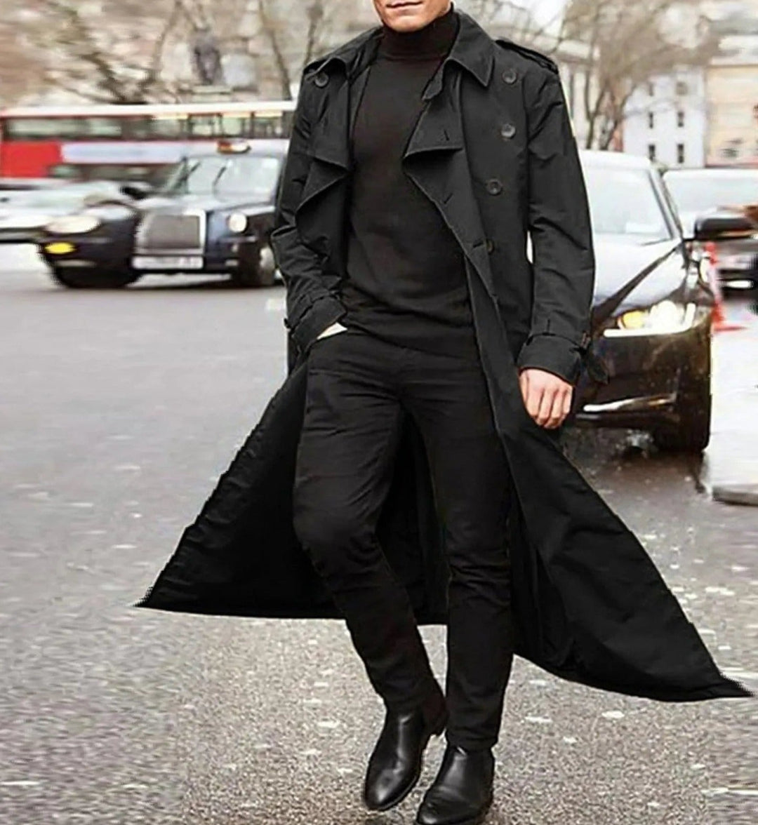 "Stijlvolle heren trenchcoat met moderne snit, verkrijgbaar in zwart, groen en oranje, geschikt voor casual en formele looks.
