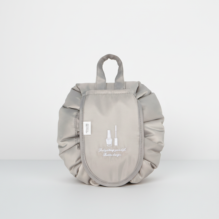 Ruime Koreaanse toilettas GlamPouch, ideaal voor het organiseren van cosmetica en alledaagse accessoires.