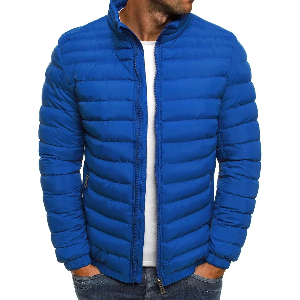 "Stijlvolle parka voor mannen, warme winterjas met hoogstaande isolatie en verkrijgbaar in diverse kleuren."