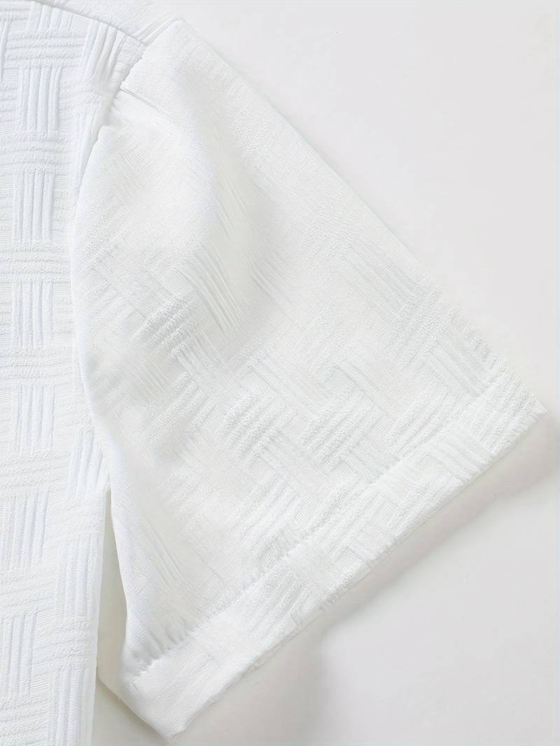 Compleet tweedelige herenoutfit, stijlvol en comfortabel. Ideale polyestermix zomerkleding voor de moderne man.