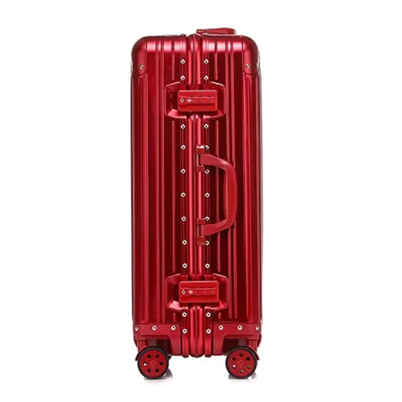 Close-up van de sterke aluminium koffer met TSA slot. Ideale magnesium reisbagage.