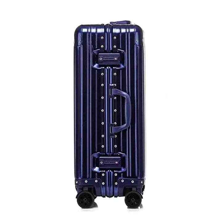 Aluminium harde zakenreiskoffer, geschikt als handbagage en ruimbagage voor duurzaam reizen.