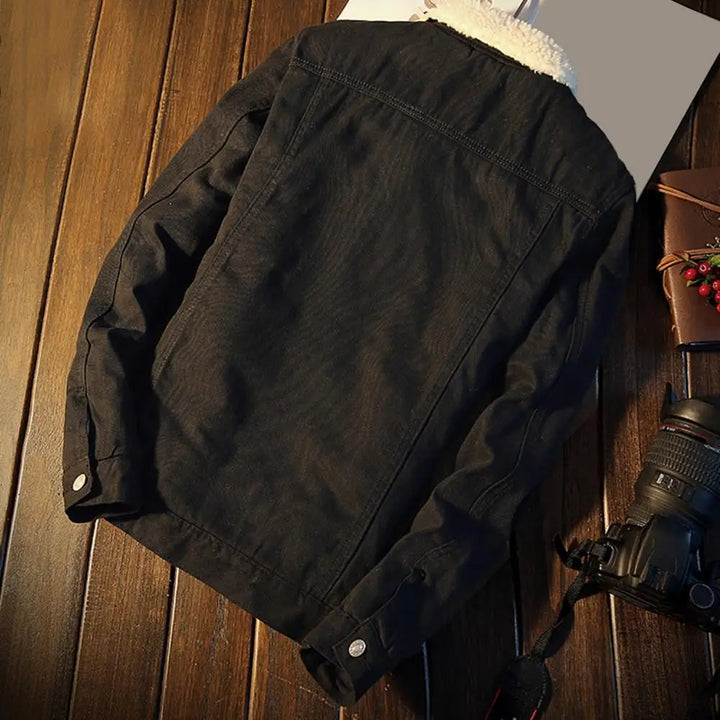 Warm en comfortabel Tucker heren jack. Stijlvolle bovenkleding voor de winter en koude herfstdagen.