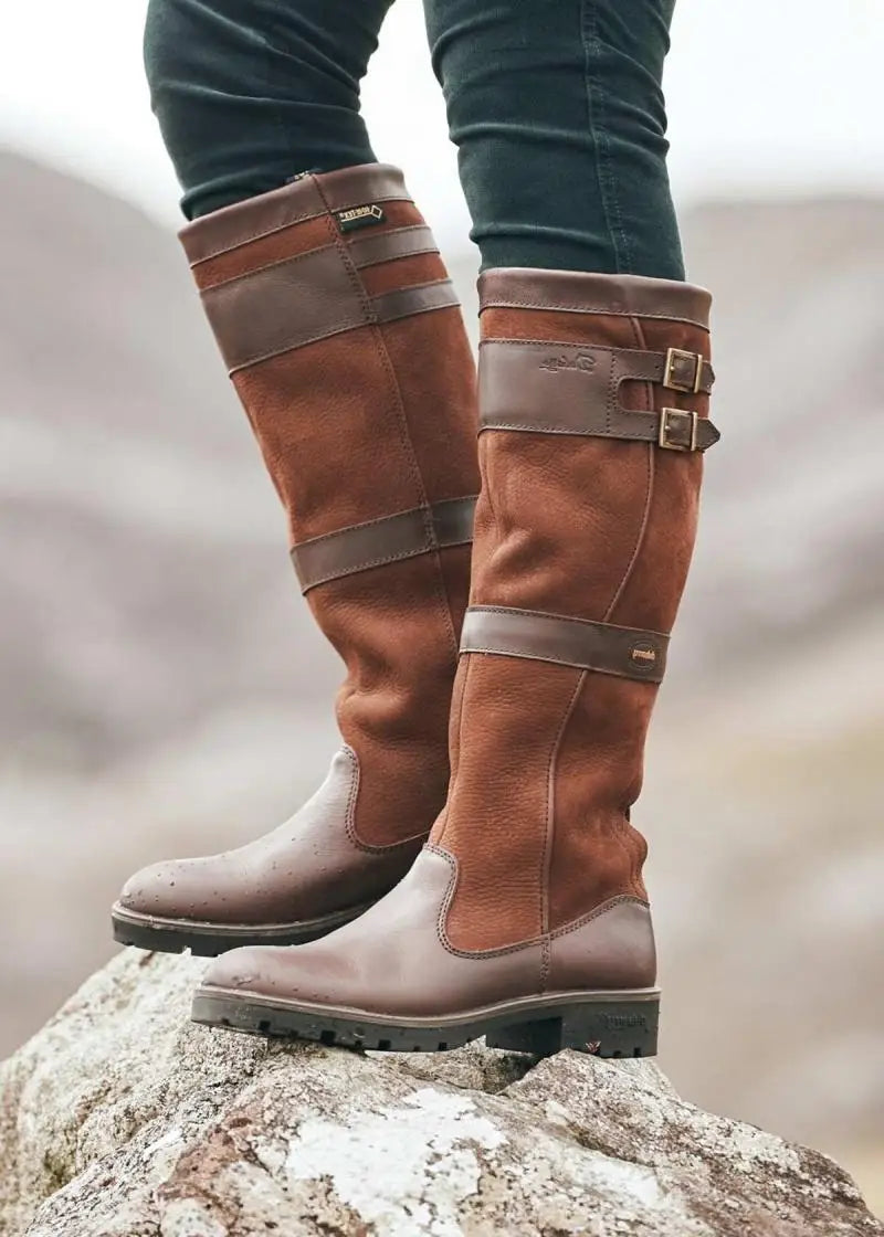 Elegante dames outdoor laarzen, waterdicht en duurzaam, perfect voor regenachtig weer. Stijlvolle bescherming voor uw voeten.