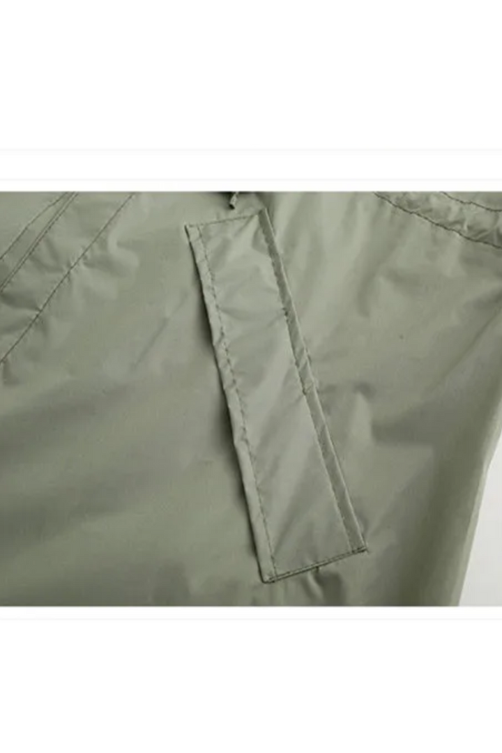 Stijlvolle waterdichte lange regenjas voor dames, verstelbare taille, ruime capuchon, verkrijgbaar in diverse kleuren.