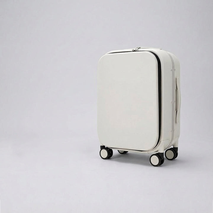 Stille spinner koffer met uitgeschoven handvat. Klaar voor je volgende avontuur als handbagage.