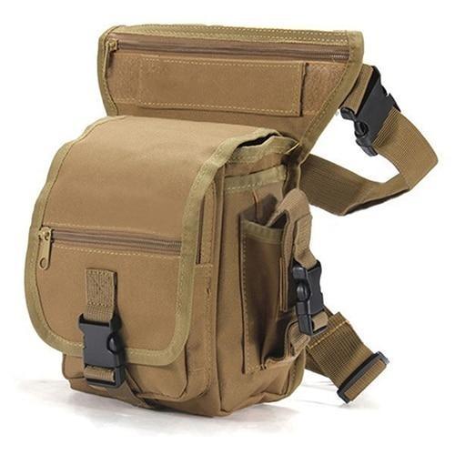 MOLLE systeem been tas in militaire stijl, perfect voor avontuurlijke heren en outdoor liefhebbers.