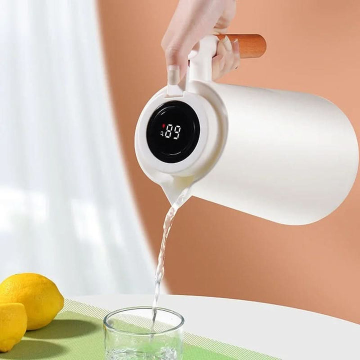 Digitale thermoskan: Moderne koffiekan met 1L inhoud en accurate temperatuurweergave voor uw dranken.
