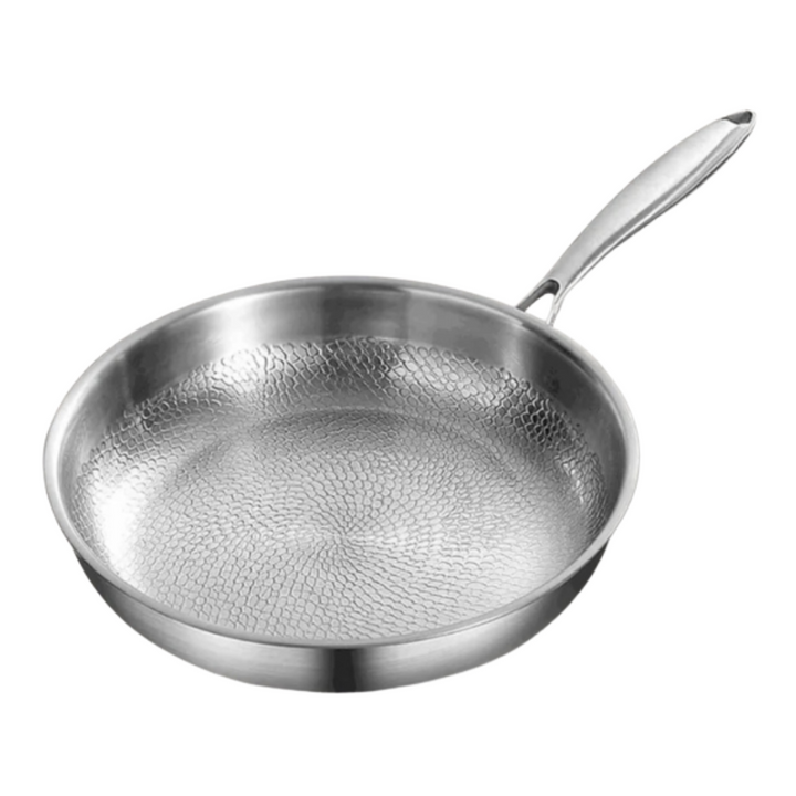 Titanium gehamerde kookpan met deksel, duurzaam en stijlvol voor elke keuken.