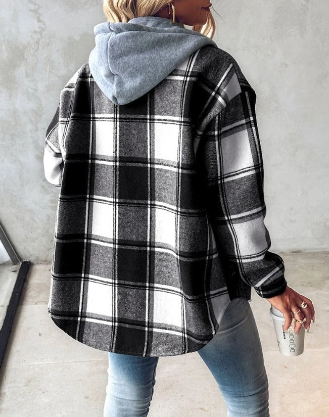 Grijze comfortabele dames hoodie met trendy print. Ideale casual trui met relaxte pasvorm voor herfst & winter.