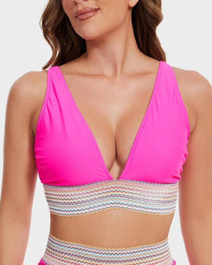 "Trendy verstelbare damesbikini, wine red, met high-waisted design en kleurblokken voor elegantie en comfort."