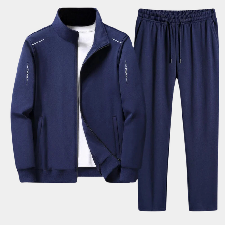 "Tweedelig trainingspak voor heren met hoodie en broek, verstelbare taille, zacht materiaal; ideaal voor comfort en stijl."