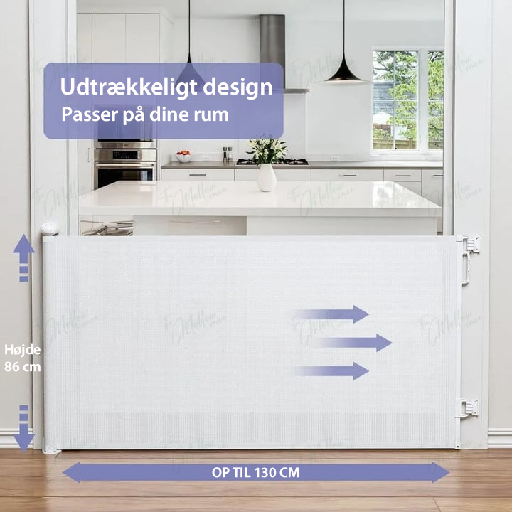 Veilig en flexibel SafeStep kinderhekje, uittrekbaar voor verschillende openingen, beschermt baby's en huisdieren.
