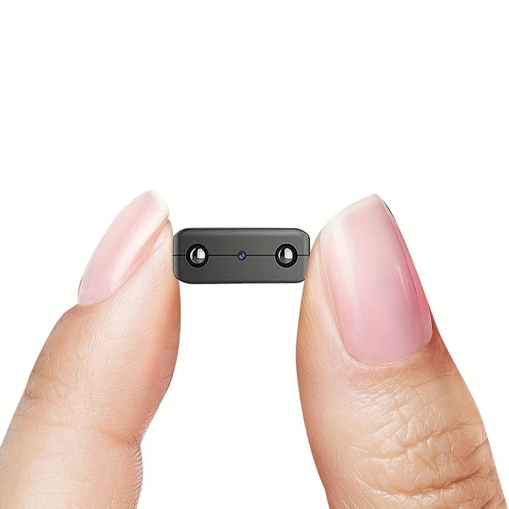 Mini camera, zwart, compact ontwerp met discrete lens en robuuste behuizing, met Full HD, nachtzicht en bewegingsdetectie.